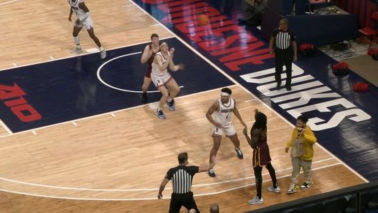 Uber Eats guy delivers highlight of night in Dukes' comeback victory taken in Altoona, Pa. (Duquesne)